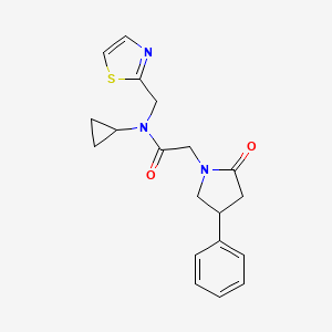 molecular formula C19H21N3O2S B5553300 N-cyclopropyl-2-(2-oxo-4-phenylpyrrolidin-1-yl)-N-(1,3-thiazol-2-ylmethyl)acetamide 