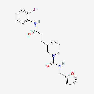 molecular formula C20H24FN3O3 B5553839 3-{3-[(2-氟苯基)氨基]-3-氧代丙基}-N-(2-呋喃甲基)哌啶-1-甲酰胺 