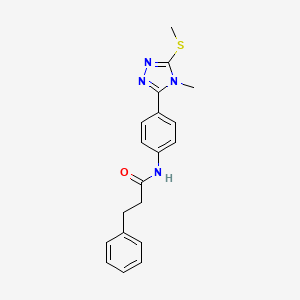 molecular formula C19H20N4OS B5554015 N-{4-[4-methyl-5-(methylthio)-4H-1,2,4-triazol-3-yl]phenyl}-3-phenylpropanamide 