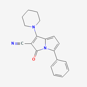 molecular formula C19H17N3O B5554219 3-oxo-5-phenyl-1-piperidin-1-yl-3H-pyrrolizine-2-carbonitrile 