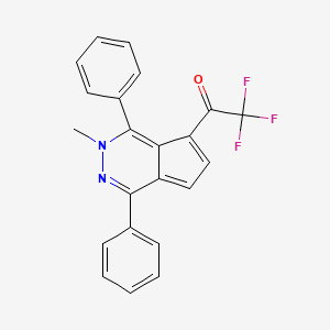 molecular formula C22H15F3N2O B5554393 2,2,2-三氟-1-(2-甲基-1,4-二苯基-2H-环戊[d]吡啶嗪-7-基)乙酮 
