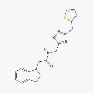 molecular formula C19H19N3O2S B5554479 2-(2,3-dihydro-1H-inden-1-yl)-N-{[3-(2-thienylmethyl)-1,2,4-oxadiazol-5-yl]methyl}acetamide 