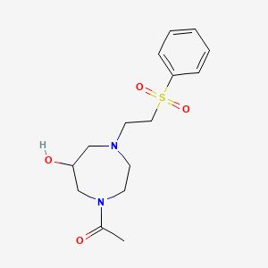 molecular formula C15H22N2O4S B5555328 1-acetyl-4-[2-(phenylsulfonyl)ethyl]-1,4-diazepan-6-ol 