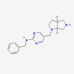 molecular formula C18H23N5 B5555342 N-benzyl-5-[rel-(3aS,6aS)-hexahydropyrrolo[3,4-b]pyrrol-1(2H)-ylmethyl]-2-pyrimidinamine dihydrochloride 