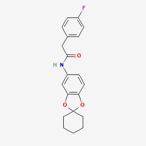 molecular formula C20H20FNO3 B5555575 2-(4-fluorophenyl)-N-spiro[1,3-benzodioxole-2,1'-cyclohexan]-5-ylacetamide 