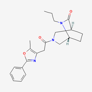 molecular formula C22H27N3O3 B5555694 (1S*,5R*)-3-[(5-methyl-2-phenyl-1,3-oxazol-4-yl)acetyl]-6-propyl-3,6-diazabicyclo[3.2.2]nonan-7-one 