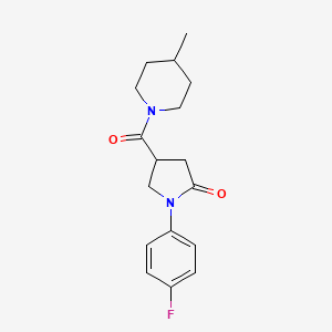 molecular formula C17H21FN2O2 B5555946 1-(4-fluorophenyl)-4-[(4-methyl-1-piperidinyl)carbonyl]-2-pyrrolidinone 