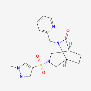 molecular formula C17H21N5O3S B5555979 (1S*,5R*)-3-[(1-methyl-1H-pyrazol-4-yl)sulfonyl]-6-(2-pyridinylmethyl)-3,6-diazabicyclo[3.2.2]nonan-7-one 