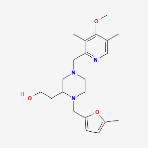 molecular formula C21H31N3O3 B5556419 2-{4-[(4-methoxy-3,5-dimethyl-2-pyridinyl)methyl]-1-[(5-methyl-2-furyl)methyl]-2-piperazinyl}ethanol 