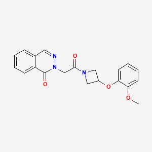 molecular formula C20H19N3O4 B5557037 2-{2-[3-(2-methoxyphenoxy)-1-azetidinyl]-2-oxoethyl}-1(2H)-phthalazinone 