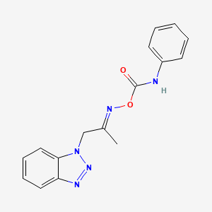molecular formula C16H15N5O2 B5557385 1-(1H-1,2,3-benzotriazol-1-yl)acetone O-(anilinocarbonyl)oxime 