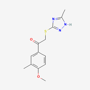 molecular formula C13H15N3O2S B5557786 1-(4-甲氧基-3-甲基苯基)-2-[(5-甲基-4H-1,2,4-三唑-3-基)硫代]乙酮 