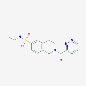 molecular formula C18H22N4O3S B5558234 N-isopropyl-N-methyl-2-(pyridazin-3-ylcarbonyl)-1,2,3,4-tetrahydroisoquinoline-6-sulfonamide 