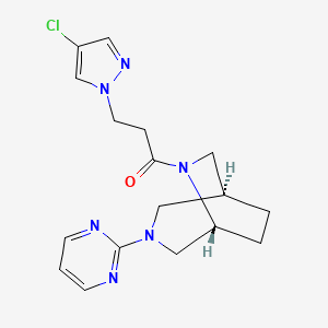 molecular formula C17H21ClN6O B5558266 (1S*,5R*)-6-[3-(4-氯-1H-吡唑-1-基)丙酰]-3-(2-嘧啶基)-3,6-二氮杂双环[3.2.2]壬烷 