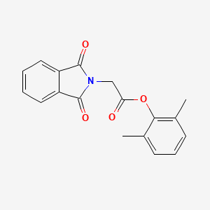 molecular formula C18H15NO4 B5558385 2,6-二甲苯基(1,3-二氧代-1,3-二氢-2H-异吲哚-2-基)乙酸酯 