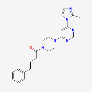 molecular formula C22H26N6O B5558456 4-(2-甲基-1H-咪唑-1-基)-6-[4-(4-苯基丁酰)-1-哌嗪基]嘧啶 