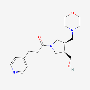 molecular formula C18H27N3O3 B5558756 {(3R*,4R*)-4-(4-吗啉甲基)-1-[3-(4-吡啶基)丙酰]-3-吡咯烷基}甲醇 