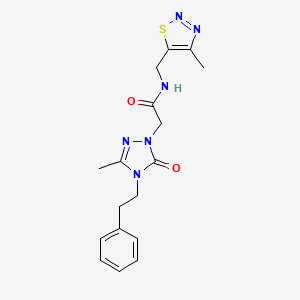 molecular formula C17H20N6O2S B5558920 2-[3-methyl-5-oxo-4-(2-phenylethyl)-4,5-dihydro-1H-1,2,4-triazol-1-yl]-N-[(4-methyl-1,2,3-thiadiazol-5-yl)methyl]acetamide 