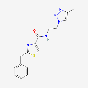 molecular formula C16H17N5OS B5559703 2-benzyl-N-[2-(4-methyl-1H-1,2,3-triazol-1-yl)ethyl]-1,3-thiazole-4-carboxamide 