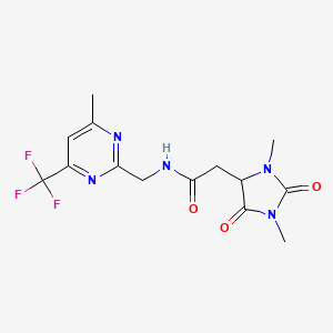 molecular formula C14H16F3N5O3 B5560237 2-(1,3-dimethyl-2,5-dioxo-4-imidazolidinyl)-N-{[4-methyl-6-(trifluoromethyl)-2-pyrimidinyl]methyl}acetamide 