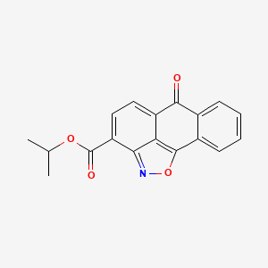 molecular formula C18H13NO4 B5560463 6-氧代-6H-蒽并[1,9-cd]异恶唑-3-羧酸异丙酯 