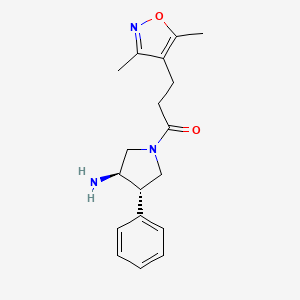 molecular formula C18H23N3O2 B5560660 (3R*,4S*)-1-[3-(3,5-二甲基异恶唑-4-基)丙酰]-4-苯基吡咯烷-3-胺 