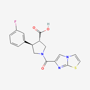 molecular formula C17H14FN3O3S B5560932 (3S*,4R*)-4-(3-氟苯基)-1-(咪唑并[2,1-b][1,3]噻唑-6-羰基)吡咯烷-3-羧酸 