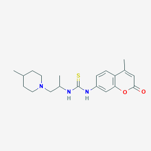 molecular formula C20H27N3O2S B5561167 N-[1-methyl-2-(4-methyl-1-piperidinyl)ethyl]-N'-(4-methyl-2-oxo-2H-chromen-7-yl)thiourea 