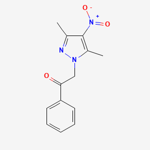molecular formula C13H13N3O3 B5562549 2-(3,5-二甲基-4-硝基-1H-吡唑-1-基)-1-苯乙酮 