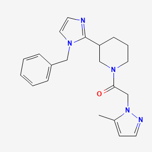 molecular formula C21H25N5O B5564471 3-(1-benzyl-1H-imidazol-2-yl)-1-[(5-methyl-1H-pyrazol-1-yl)acetyl]piperidine 