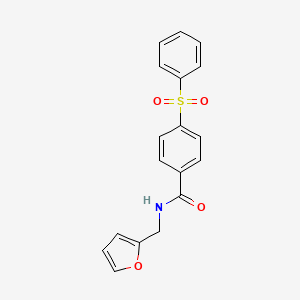 molecular formula C18H15NO4S B5566154 N-(2-furylmethyl)-4-(phenylsulfonyl)benzamide 