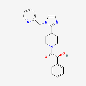 molecular formula C22H24N4O2 B5566405 (1S)-2-oxo-1-phenyl-2-{4-[1-(pyridin-2-ylmethyl)-1H-imidazol-2-yl]piperidin-1-yl}ethanol 