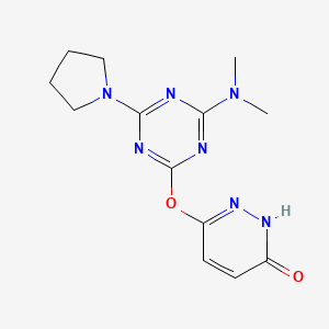 molecular formula C13H17N7O2 B5566868 6-{[4-(二甲氨基)-6-(1-吡咯烷基)-1,3,5-三嗪-2-基]氧基}-3-哒嗪醇 