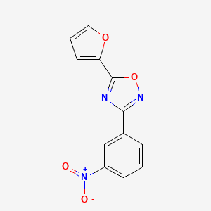 molecular formula C12H7N3O4 B5567126 5-(2-furyl)-3-(3-nitrophenyl)-1,2,4-oxadiazole 