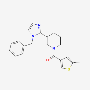 molecular formula C21H23N3OS B5567360 3-(1-苯甲基-1H-咪唑-2-基)-1-[(5-甲基-3-噻吩基)羰基]哌啶 