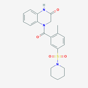 molecular formula C21H23N3O4S B5567697 4-[2-甲基-5-(1-哌啶基磺酰基)苯甲酰]-3,4-二氢-2(1H)-喹喔啉酮 