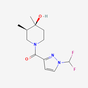 molecular formula C12H17F2N3O2 B5568064 (3R*,4S*)-1-{[1-(二氟甲基)-1H-吡唑-3-基]羰基}-3,4-二甲基哌啶-4-醇 