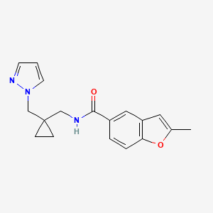 molecular formula C18H19N3O2 B5568209 2-methyl-N-{[1-(1H-pyrazol-1-ylmethyl)cyclopropyl]methyl}-1-benzofuran-5-carboxamide 