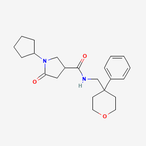 molecular formula C22H30N2O3 B5568281 1-cyclopentyl-5-oxo-N-[(4-phenyltetrahydro-2H-pyran-4-yl)methyl]-3-pyrrolidinecarboxamide 