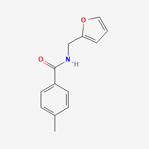 molecular formula C13H13NO2 B5568414 N-(2-furylmethyl)-4-methylbenzamide CAS No. 199443-19-1