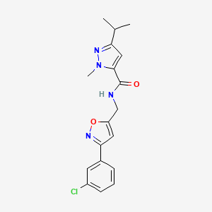 molecular formula C18H19ClN4O2 B5568811 N-{[3-(3-chlorophenyl)-5-isoxazolyl]methyl}-3-isopropyl-1-methyl-1H-pyrazole-5-carboxamide 