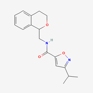 molecular formula C17H20N2O3 B5568888 N-(3,4-二氢-1H-异色满-1-基甲基)-3-异丙基-5-异恶唑甲酰胺 