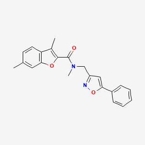 molecular formula C22H20N2O3 B5570287 N,3,6-三甲基-N-[(5-苯基-3-异恶唑基)甲基]-1-苯并呋喃-2-甲酰胺 