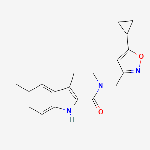 molecular formula C20H23N3O2 B5570331 N-[(5-cyclopropyl-3-isoxazolyl)methyl]-N,3,5,7-tetramethyl-1H-indole-2-carboxamide 