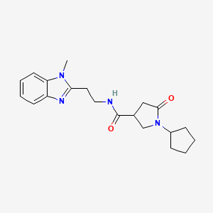 molecular formula C20H26N4O2 B5570452 1-cyclopentyl-N-[2-(1-methyl-1H-benzimidazol-2-yl)ethyl]-5-oxo-3-pyrrolidinecarboxamide 