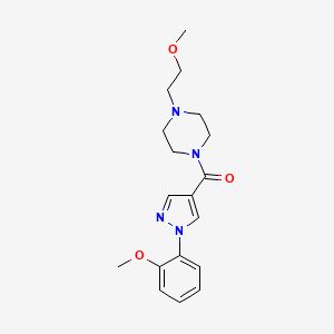 molecular formula C18H24N4O3 B5570793 1-(2-甲氧基乙基)-4-{[1-(2-甲氧基苯基)-1H-吡唑-4-基]羰基}哌嗪 