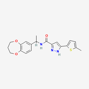 molecular formula C20H21N3O3S B5571676 N-[1-(3,4-dihydro-2H-1,5-benzodioxepin-7-yl)ethyl]-3-(5-methyl-2-thienyl)-1H-pyrazole-5-carboxamide 