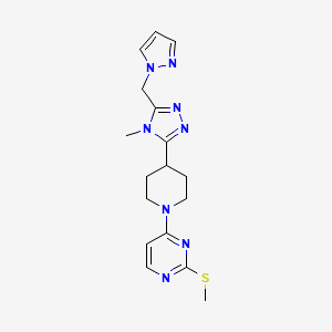 molecular formula C17H22N8S B5571988 4-{4-[4-甲基-5-(1H-吡唑-1-基甲基)-4H-1,2,4-三唑-3-基]哌啶-1-基}-2-(甲硫基)嘧啶 