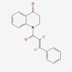 molecular formula C18H15NO2 B5572502 1-肉桂酰基-2,3-二氢-4(1H)-喹啉酮 