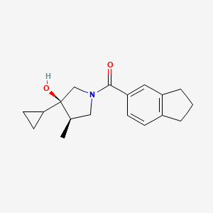 molecular formula C18H23NO2 B5576054 (3R*,4R*)-3-cyclopropyl-1-(2,3-dihydro-1H-inden-5-ylcarbonyl)-4-methyl-3-pyrrolidinol 